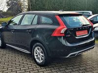 Gebraucht Volvo V60 CC 150 PS (110 kW) 2016 Schwarz Kombi