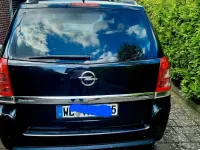 Gebraucht Opel Zafira Family 116 PS (85 kW) 2012 Schwarz Van / Kleinbus