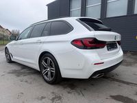 Gebraucht BMW 520 Performance 190 PS (139 kW) 2022 Mineralweiss metallic Kombi
