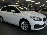 Gebraucht BMW 218 Gran Tourer Advantage 150 PS (110 kW) 2020 Weiß Van / Kleinbus
