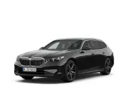 Gebraucht BMW 520 M Sport 208 PS (152 kW) 2026 Saphirschwarz metallic Kombi