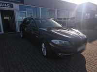 Gebraucht BMW 520 184 PS (135 kW) 2011 Schwarz Kombi