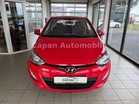 Gebraucht Hyundai i20 Edition 86 PS (63 kW) 2013 Rot Kleinwagen