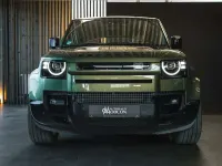 Neu Land Rover Defender HSE Dynamic 349 PS (256 kW) 2026 Woolstone green SUV