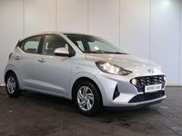 Gebraucht Hyundai i10 Select 67 PS (49 kW) 2023 Silber Kleinwagen
