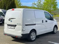 Gebraucht Nissan e-NV200 80 kW (109 PS) 2020 Weiß Van / Kleinbus