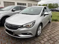 Usata Opel Astra Edition 105 CV (77 kW) 2018 Argento Berlina