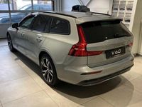 Gebraucht Volvo V60 Plus 197 PS (144 kW) 2024 Vapour grey Kombi
