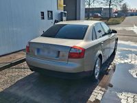 Gebraucht Audi A4 110 PS (80 kW) 2005 Gold Limousine