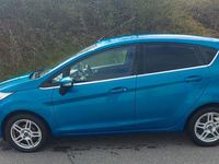 Gebraucht Ford Fiesta Titanium 101 PS (74 kW) 2013 Blau Kleinwagen