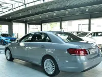 Gebraucht Mercedes E220 Elegance 170 PS (125 kW) 2014 Silber Limousine