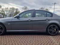 gebraucht BMW 318 i Spacegrau, Volleder, Xenon, Comfort, 93000