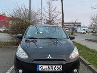 Gebraucht Mitsubishi Space Star 72 PS (52 kW) 2016 Schwarz Kleinwagen