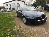 gebraucht Jaguar XE 2,0 Benzin