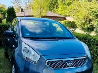 Second-hand Kia Venga 105 CP (77 kW) 2012 Gri Hatchback