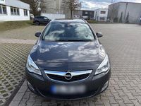 Gebraucht Opel Astra 125 PS (91 kW) 2012 Grau Kombi