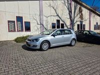 Second-hand VW Golf VII Trendline 110 CP (80 kW) 2016 Argintiu Berlinǎ