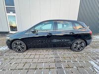 Gebraucht Mercedes B180 116 PS (85 kW) 2023 Schwarz Van / Kleinbus
