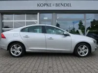 Gebraucht Volvo S60 Momentum 152 PS (111 kW) 2017 Bright silver metallic Limousine