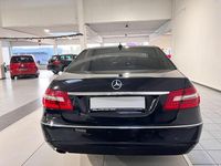 Gebraucht Mercedes E200 Avantgarde 184 PS (135 kW) 2011 Schwarz Limousine