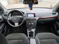 Gebraucht Opel Astra 105 PS (77 kW) 2004 Silber Kleinwagen