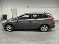 Gebraucht Ford Focus 120 PS (88 kW) 2015 Grau (magneticgraumet.) Kombi