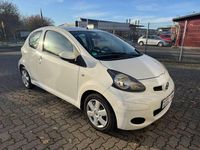 Gebraucht Toyota Aygo Cool 68 PS (50 kW) 2010 Weiß Kleinwagen