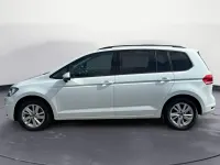Gebraucht VW Touran Comfortline 150 PS (110 kW) 2023 Weiß Van / Kleinbus