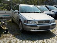 Gebraucht Volvo V40 109 PS (80 kW) 2001 Silber Kombi
