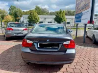 Gebraucht BMW 318 131 PS (96 kW) 2005 Grau Limousine