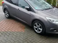 Gebraucht Ford Focus 101 PS (74 kW) 2014 Grau Kombi