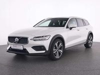 Gebraucht Volvo V60 CC Plus 197 PS (144 kW) 2023 Andere farbe Kombi