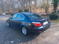 Gebraucht BMW 520 148 PS (108 kW) 2007 Blau Limousine