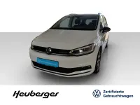 Gebraucht VW Touran Highline 150 PS (110 kW) 2021 Weiß Van / Kleinbus