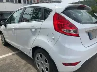 Gebraucht Ford Fiesta 82 PS (60 kW) 2012 Weiß Limousine