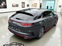 Gebraucht Kia ProCeed GT 204 PS (150 kW) 2022 Schwarz Kleinwagen