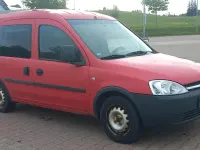 Używany Opel Combo 90 KM (66 kW) 2006 Czerwony Minivan