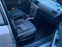 Occasion Opel Astra 90 ch (66 kW) 2009 Gris Citadine