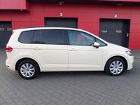 Gebraucht VW Touran 150 PS (110 kW) 2024 Beige Van / Kleinbus