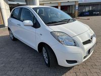 Gebraucht Toyota Yaris Cool 69 PS (50 kW) 2011 Weiß Kleinwagen
