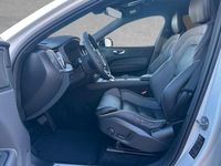 Gebraucht Volvo XC60 Plus 250 PS (183 kW) 2025 Crystal weiß perleffekt SUV