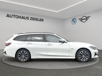 Gebraucht BMW 320e Advantage 204 PS (150 kW) 2022 Alpinweiß uni Kombi