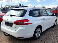 Gebraucht Peugeot 308 Active 120 PS (88 kW) 2016 Weiß Kombi