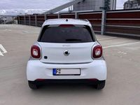 Gebraucht Smart ForFour Electric Drive Prime 60 kW (82 PS) 2018 Weiß Limousine
