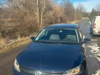 Gebraucht VW Jetta 105 PS (77 kW) 2011 Blau Limousine