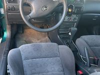 Gebraucht Toyota Corolla Sol 110 PS (80 kW) 2000 Grün Limousine