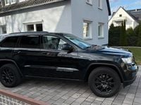 Gebraucht Jeep Grand Cherokee Overland 241 PS (177 kW) 2012 Schwarz SUV
