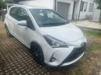 Gebraucht Toyota Yaris Team 111 PS (81 kW) 2018 Weiß Limousine