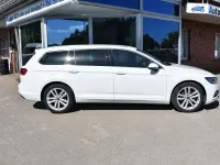 Gebraucht VW Passat Business 150 PS (110 kW) 2024 Gletscherweiß metallic Kombi