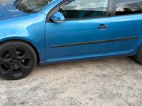 Gebraucht VW Golf IV 75 PS (55 kW) 2004 Blau Limousine